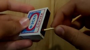 Зажигание спички в замедленной сьёмке в 1920 кадров