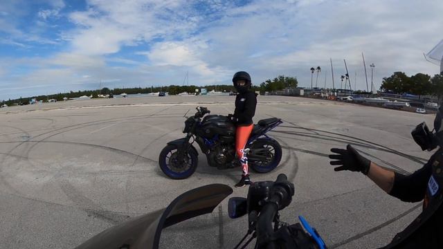 How To Wheelie A Motorcycle + Kari's First Burnout | Biker Girls of SoFlo | Motovlog