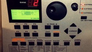 Roland V bass обзор - бас гитарный процессор