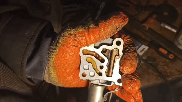 Фазорегулятор продолжение. Снятие, чистка, установка, проверка. смотреть онлайн