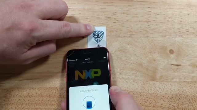 iPhone NFC Scanning смотреть онлайн