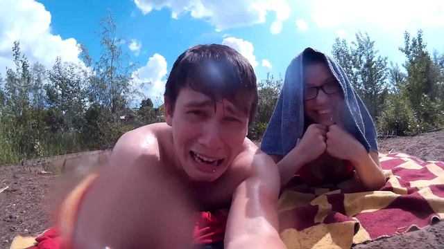 Решили сходить позагорать, но у погоды были другие планы на этот счет смотреть онлайн