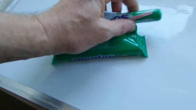 i HomeBargains Mentos spearmint sweets Ментос мятные конфеты buy in UK England 20200419 смотреть онлайн