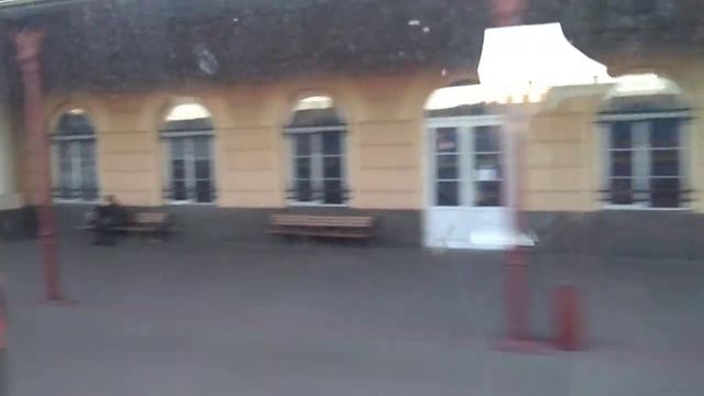 Як виглядає поїзд Київ . Плацкартний вагон. Train "RAKHIV- KYIV". Kolomyya railway station. смотреть онлайн