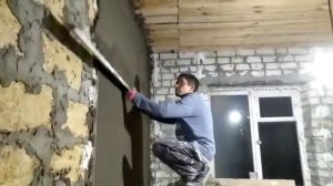 Учусь  штукатурить цементно песчаным раствором  (Подрезка )