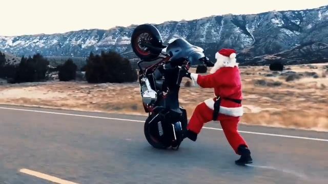 Дед Мороз на Мотоцикле Santa On the Bike смотреть онлайн