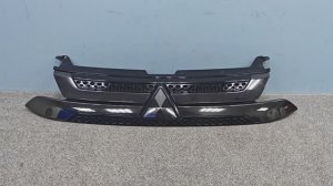 R1101861 РЕШЕТКА РАДИАТОРА MITSUBISHI OUTLANDER 3 GF 2018-2023 Б/У 62310W070P темная