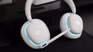 Logitech G735 Wireless Gaming Headset | Microphone Test & Lightsync RGB Lighting!
