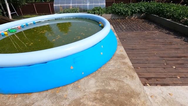 Простые решения для дачи: бетон повсюду, простая терраса, дровник смотреть онлайн