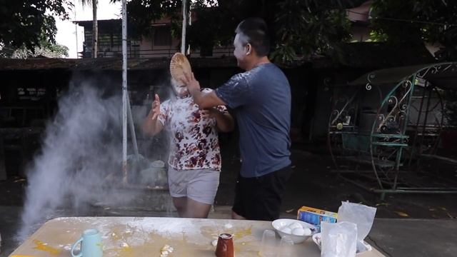 EGG SMASHER CHALLENGE!!! смотреть онлайн