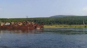 Река Лена, город Усть-Кут, порт Осетрово