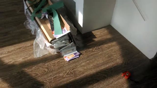 Часть 2. Укладка ламината в частном доме. #укладкаламината #ламинат #монтажплинтусов #gjks
