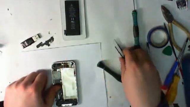 Камера iPhone 4 задняя - http://shop.rustar.ru/catalog/zapasnye_chasti_dlya_iphone_4/ смотреть онлайн