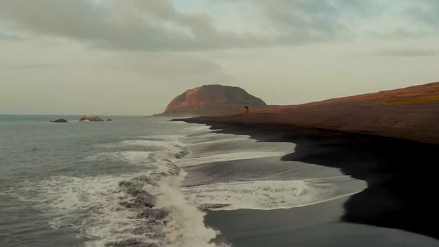 Drone Footage of Iwo Jima, Landing Beaches смотреть онлайн