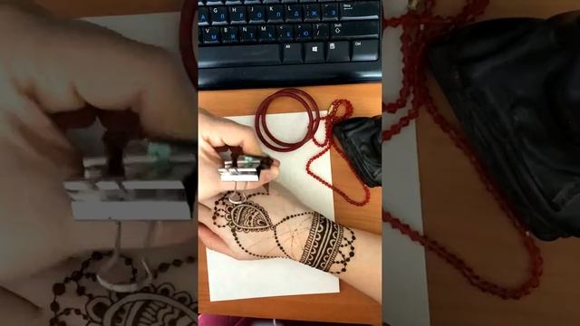 Mehendi on hand простое мехенди на руке смотреть онлайн
