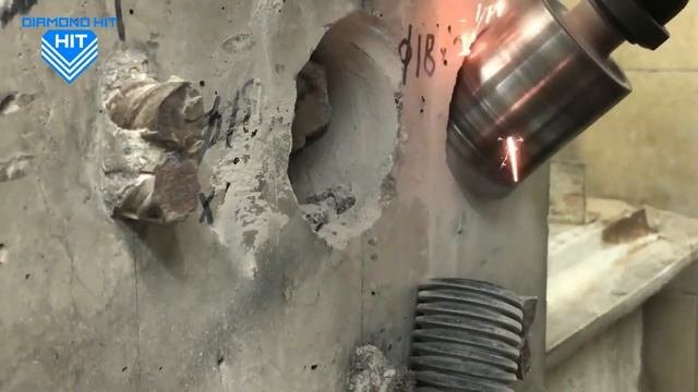 Демонтаж шпилек крепления опалубки в бетоне