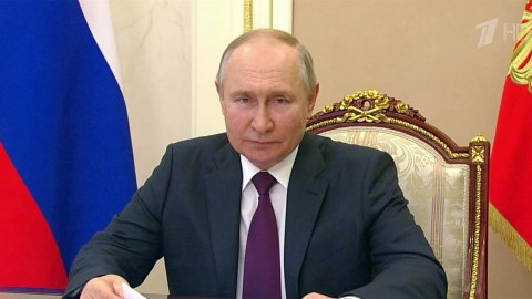 Владимир Путин поручил провести в новых регионах массовую диспансеризацию взрослого населения