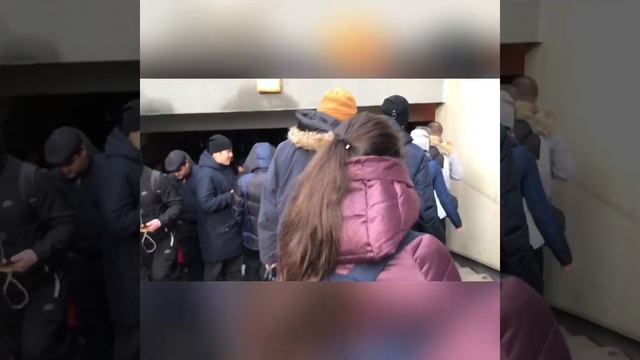 Как в иностранцы в Москве ходит мечеть ? Сборной Московской Мечеть .