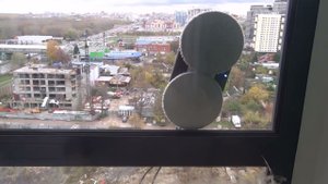 Робот чистильщик окон в действии