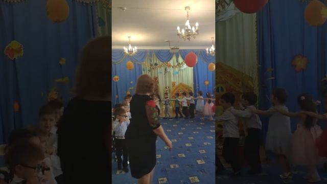 Утренник осень 2019 год. Часть 2, старшая группа садик 9 смотреть онлайн