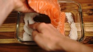 Как БЫСТРО и ВКУСНО засолить красную рыбу дома - Малосольная семга (лосось, форель)