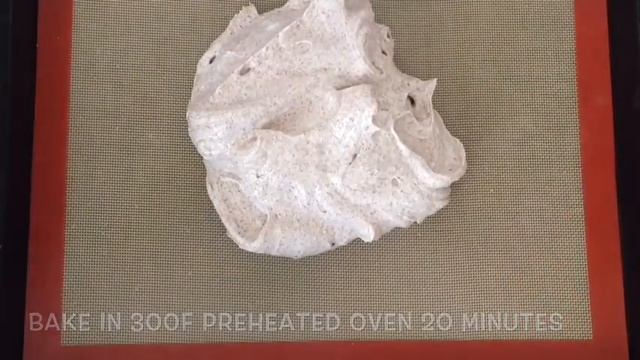 КАК ПРИГОТОВИТЬ БИСКВИТНЫЙ РУЛЕТ / Buche de Noél easy recipe смотреть онлайн