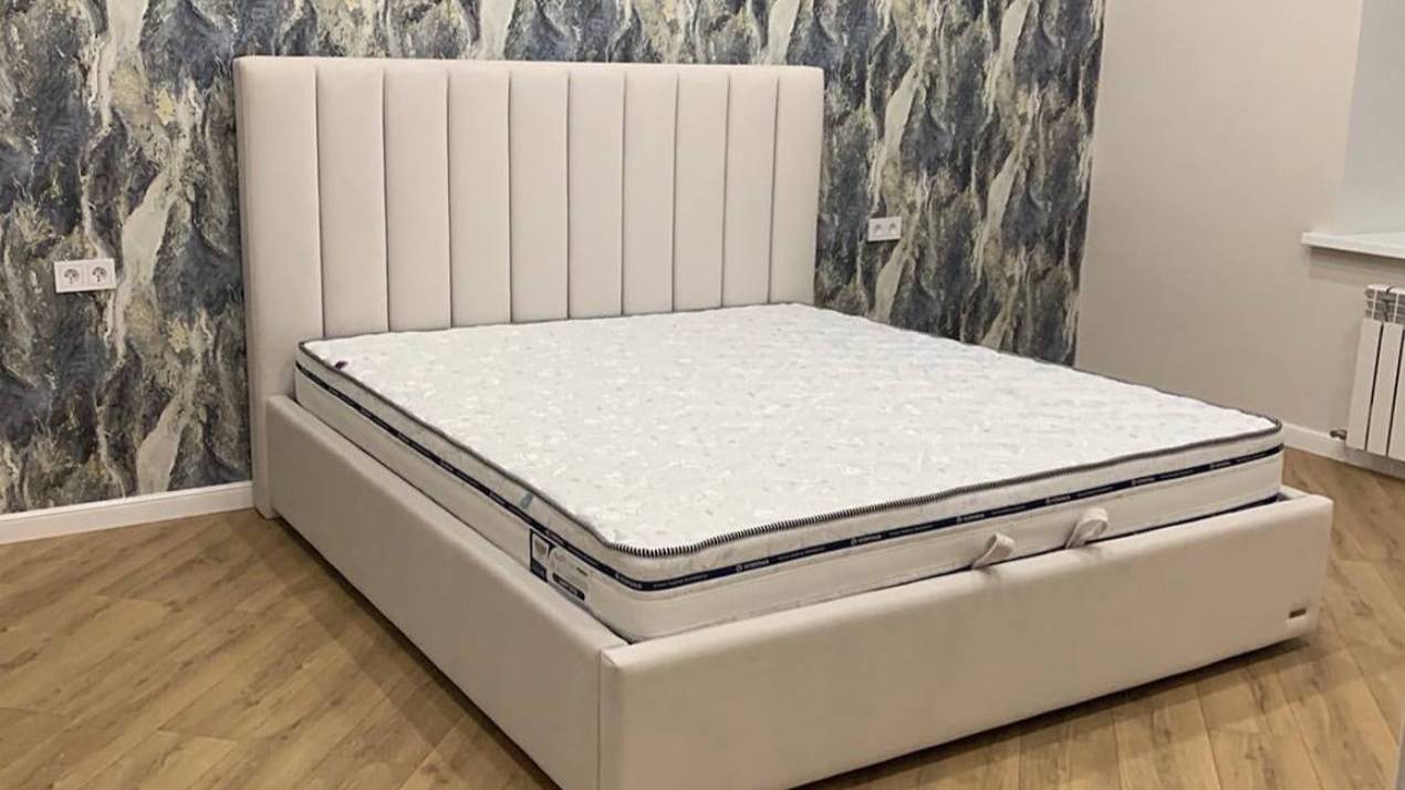 Слайд-шоу популярных моделей кроватей фабрики Корона