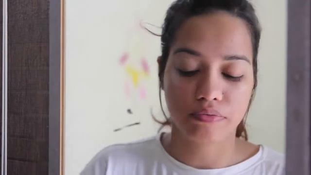 La Roche Posay Effaclar Range Review | Debasree Banerjee смотреть онлайн