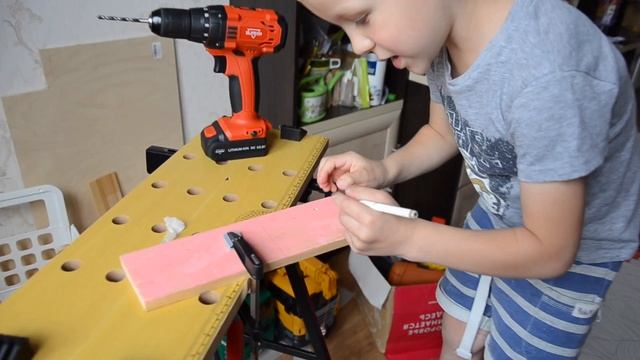 Столярка для детей. Шуруповерт. смотреть онлайн