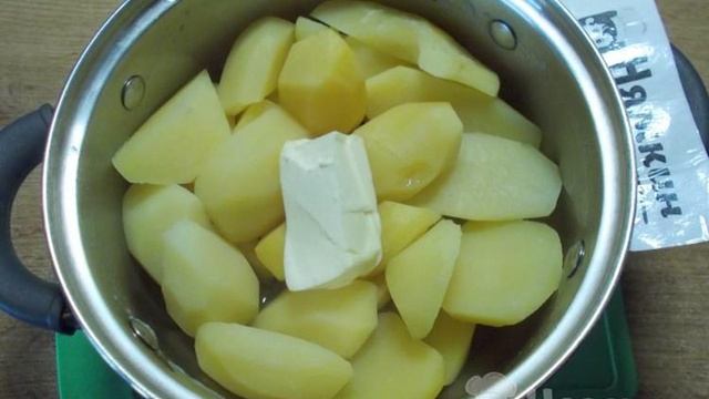 Картофельные шаньги на сухих дрожжах в духовке