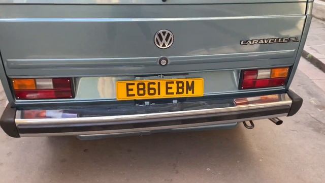 1988 Volkswagen (T25) Caravelle GL 112 Minibus ex-Professor Stephen Hawking CBE смотреть онлайн