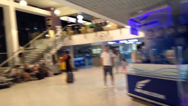 Отпускной VLOG: перелет, duty-free и фотоэпилятор смотреть онлайн