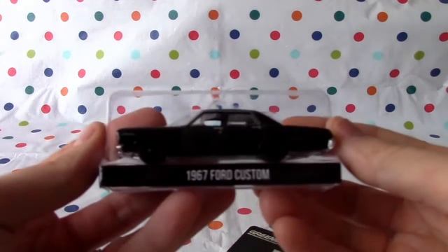 Greenlight Black Bandit Collection Limited Edition 1967 Ford Custom Police Car Diecast Metal Chasis смотреть онлайн