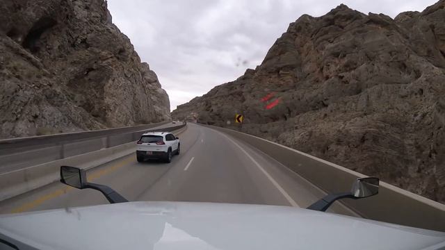 Дальнобой по США! Рассказ про НОВУЮ КОМПАНИЮ! Работа в США и Канаде на траке дальнобойщиком смотреть онлайн