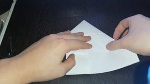 Оригами сердце без клея на 8 марта. Как сделать сердечко маме из бумаги своими руками.