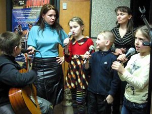 Дети Консонанса в студии. Репетиция. 18 марта 2011 года.