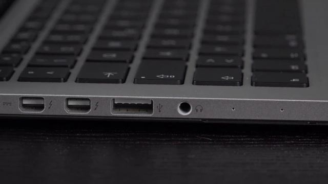 What to Buy 2016: MacBook Air 13" vs. MacBook Pro 13" Comparison by TechCentury смотреть онлайн