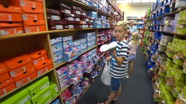 #30Торговый центр в США, магазин Macys, цены на обувь. смотреть онлайн