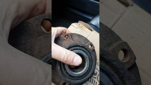 БМВ(BMW)e36; М52, Тянет в сторону. Плывет по трассе. Не держит дорогу. Ведет в сторону.