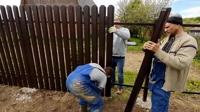 ЗАБОР ПОД КЛЮЧ. Как мы устанавливаем ЗАБОР ЗА ОДИН ДЕНЬ! Монтаж забора - ПРОФНАСТИЛ и ЕВРОШТАКЕТНИК