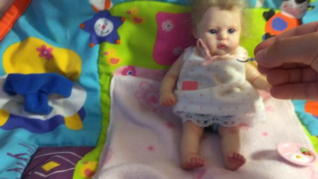 Мой первый мини реборн! Vlog с мини реборном на даче, фотосессия / Mini Reborn Doll смотреть онлайн