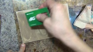 12 Приклеим кожу внутри клатча клеем УРАН. Классный клей!