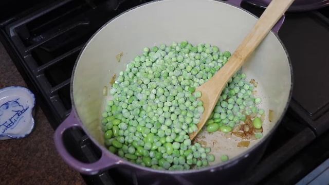 Pea & Edamame Soup | Easy Vegetarian Recipe смотреть онлайн