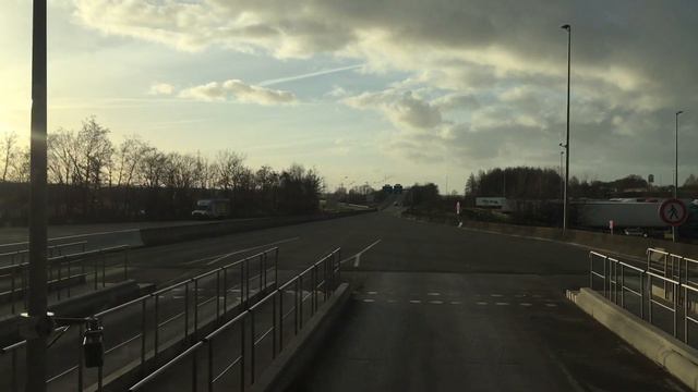 Загрузка, Разгрузка. Два дня со мной в дороге. #truckerlife #дальнобойщик #дальнобойснуля смотреть онлайн