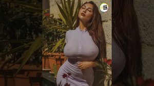 Louisa Khovanski.. Plus Size Model, weight, Height,.. Bio?