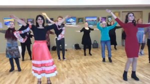 ДК Салют. Учим цыганский танец.