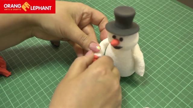 Лепим снеговика