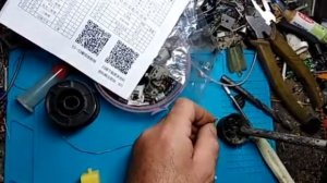 Как правильно паять. Пример на сборке игрушечной машинки.