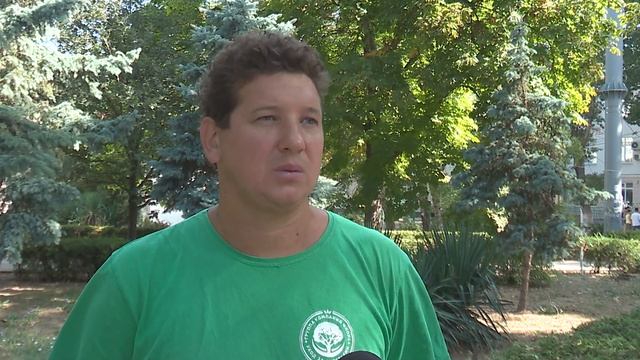 На улице Крымской выкосили амброзию смотреть онлайн