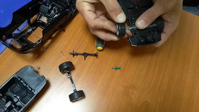 Ремонт колеса модели Bburago (Бураго) масштаб 1/24